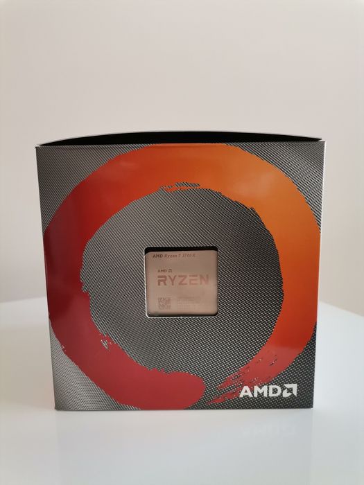 Геймърски компютър Ryzen 7 3700X 12GB ATI Radeon RX5700XT 8GB RAM SSD 512+128GB