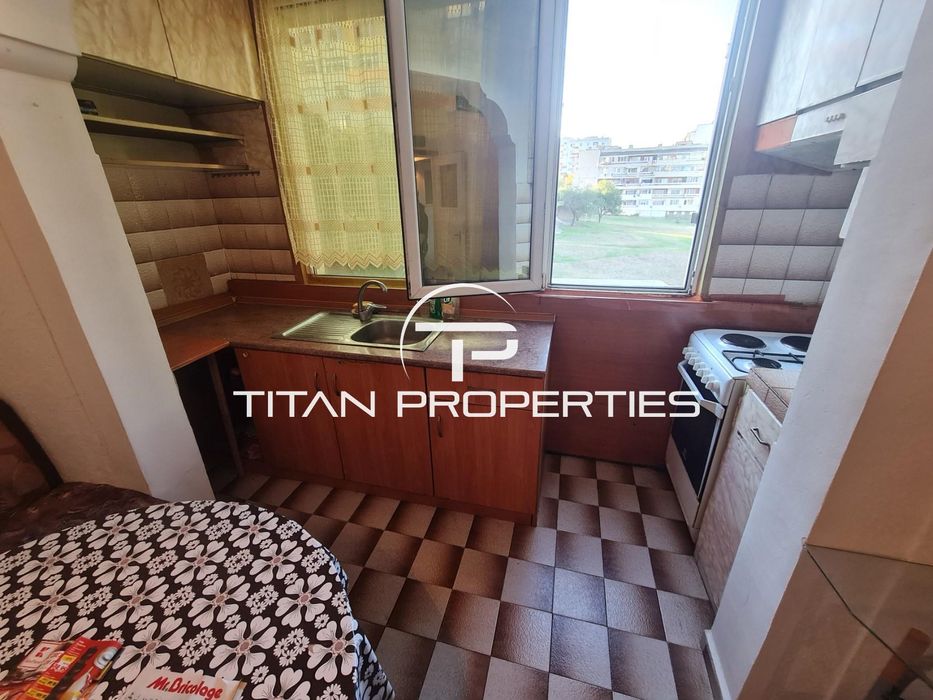 Дава се под наем Едностаен апартамент в Бургас, Меден рудник - зона А - 25 кв.м за 204 € - Снимка #1