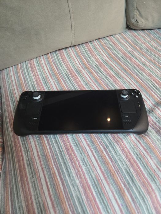 Игровая приставка Steamdeck LCD