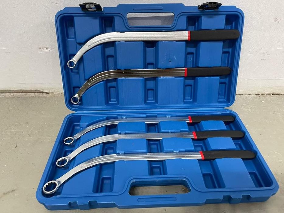 SET CHEI 
Preț 200lei