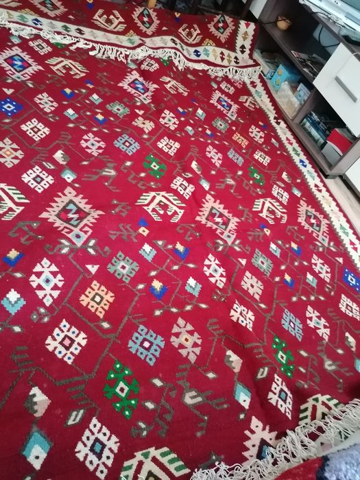 Котленски килим нов