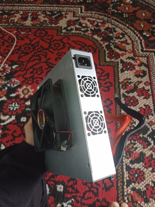 210 Amperlik blok pitaniya sotiladi