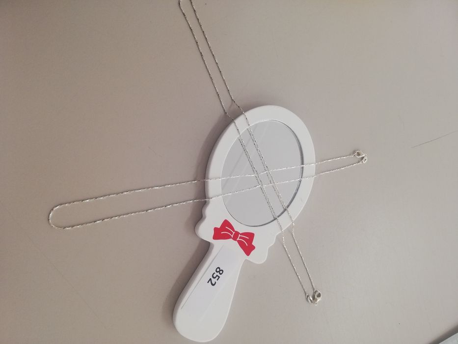 Сребърни нови синджири