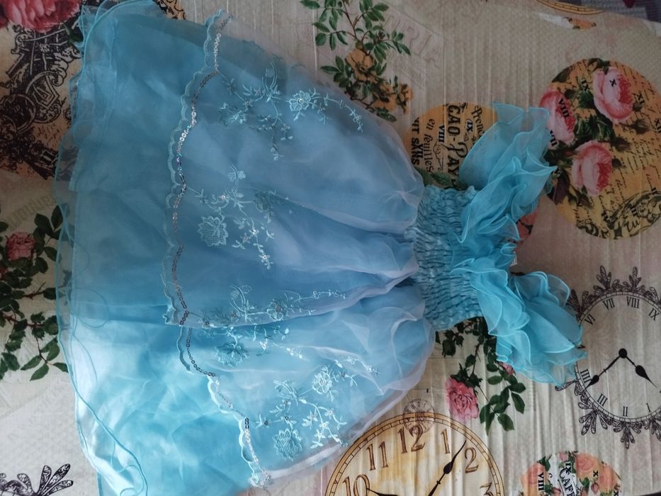 Костюм,Платья,кофты,штаны.