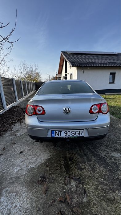 VOLKSWAGEN Passat 0 — imagine 4