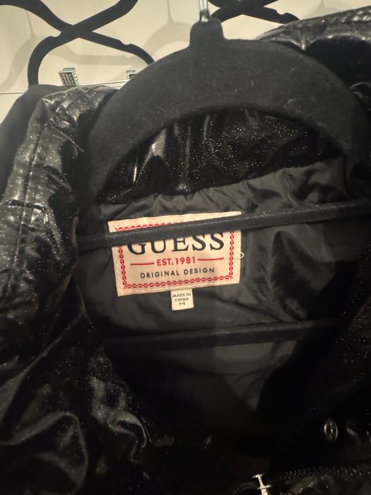 Guess яке момиче