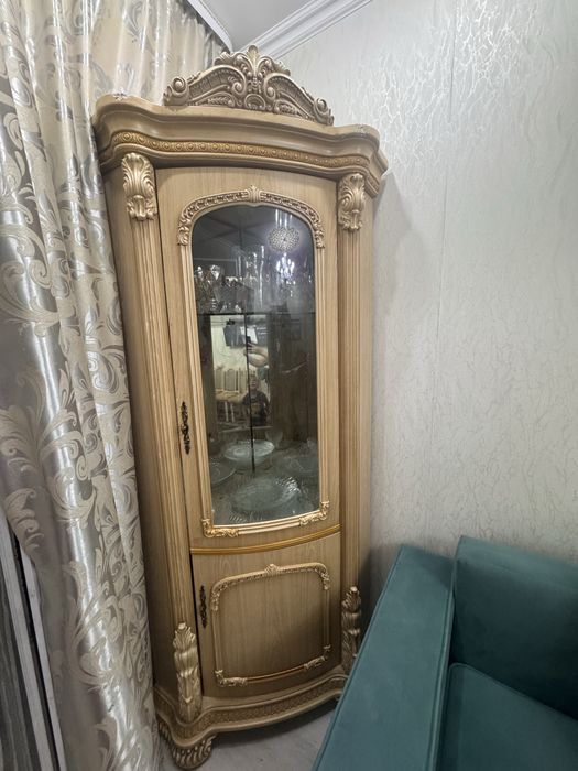 Продается шкаф в гостиную