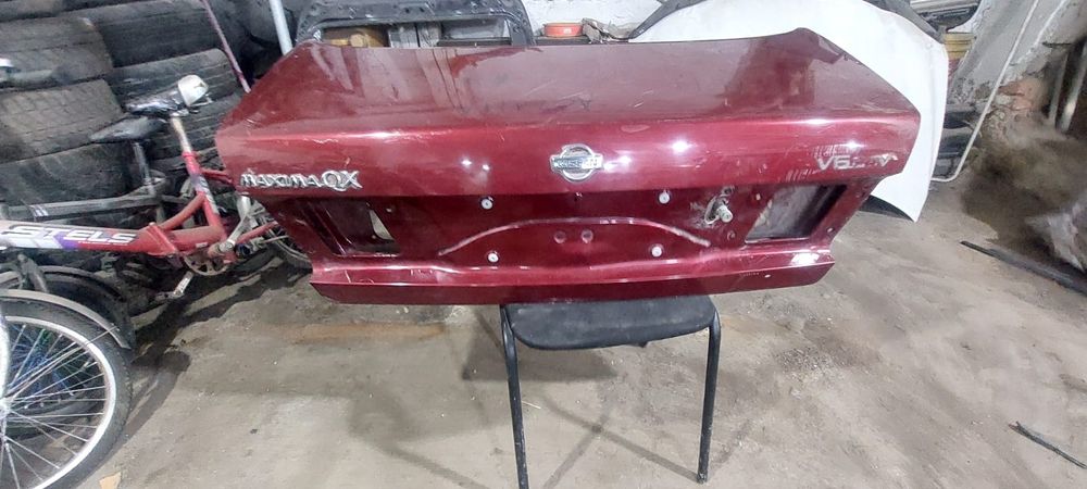 Продам крышка багажника