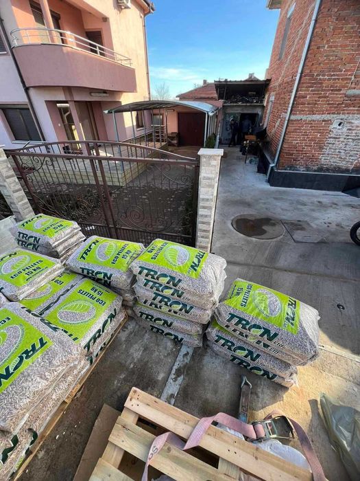 Пелетен Център Димитровград - ниски цени, различни видове пелети