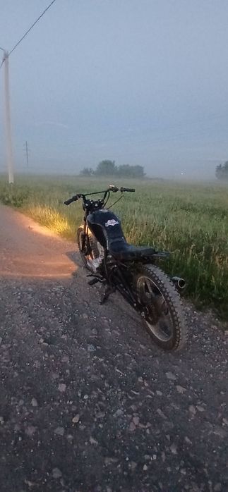 Продам мотоцикл 200кубов