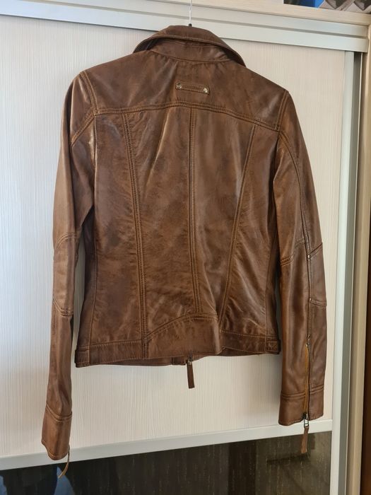 Geacă damă piele, nepurtată, mărimea S