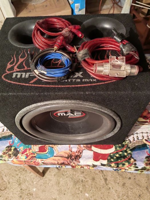 Subwoofer auto MAC și stație