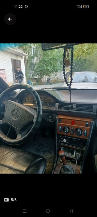 Продам мерс 124 е200