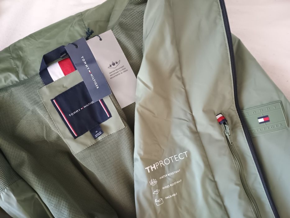 Geaca Tommy Hilfiger mar. M