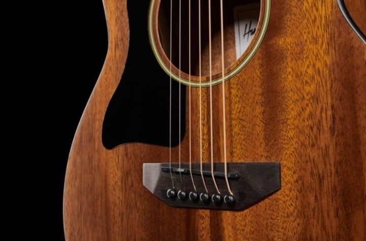 Chitară acustică-electrică, stare bună