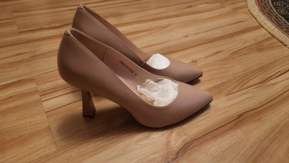 Продам новые туфли "molka"