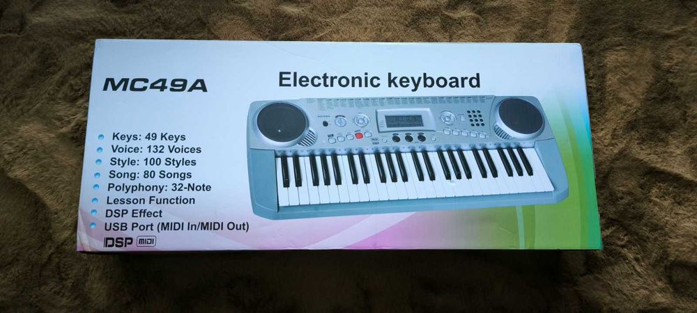 Електрическо пиано-синтезатор MEDELI  MC49A