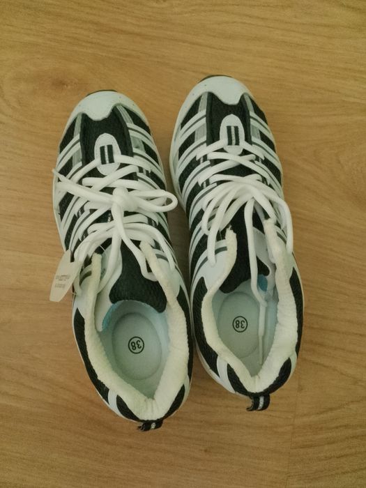 Нови маратонки 38