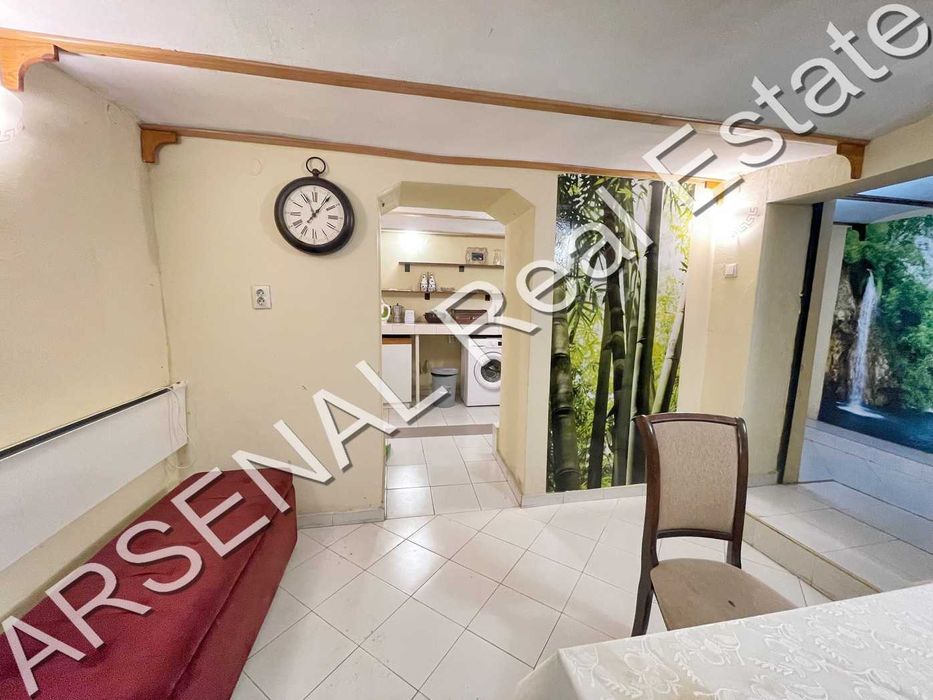 Дава се под наем Двустаен апартамент в София, Център - 62 кв.м за 400 € - Снимка #1