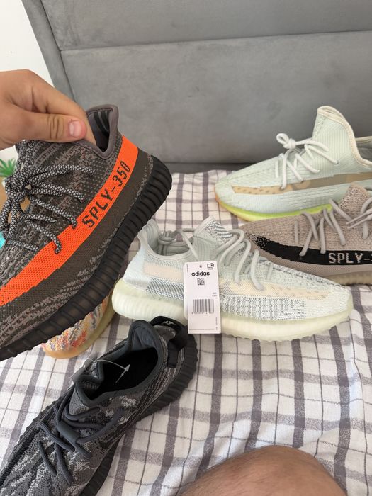Adidasi yeezy noi