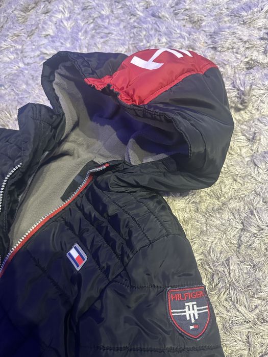 Оригинално детско яке Tommy Hilfiger