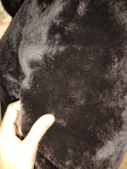 Продам натуральная шуба мутон