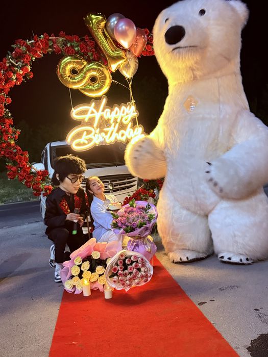 Анашым -Әкешім көлемді жарық әріптермен құттықтау