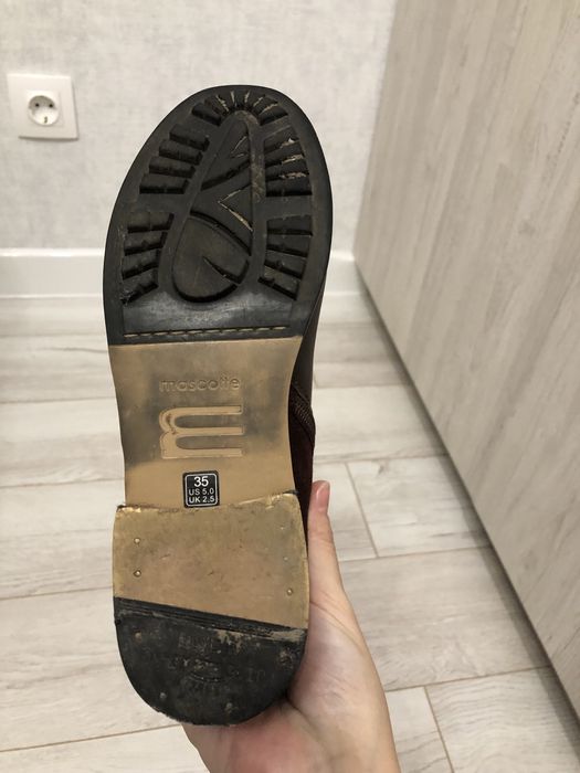 Продаются осенние сапоги