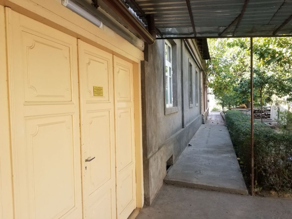 Uy sotiladi general uzakovdan 100 metr kirganda