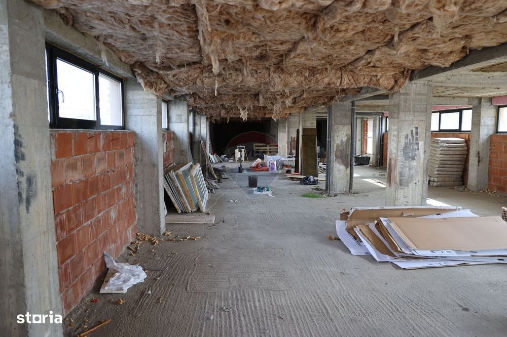 Spațiu comercial de 317mp de vânzare