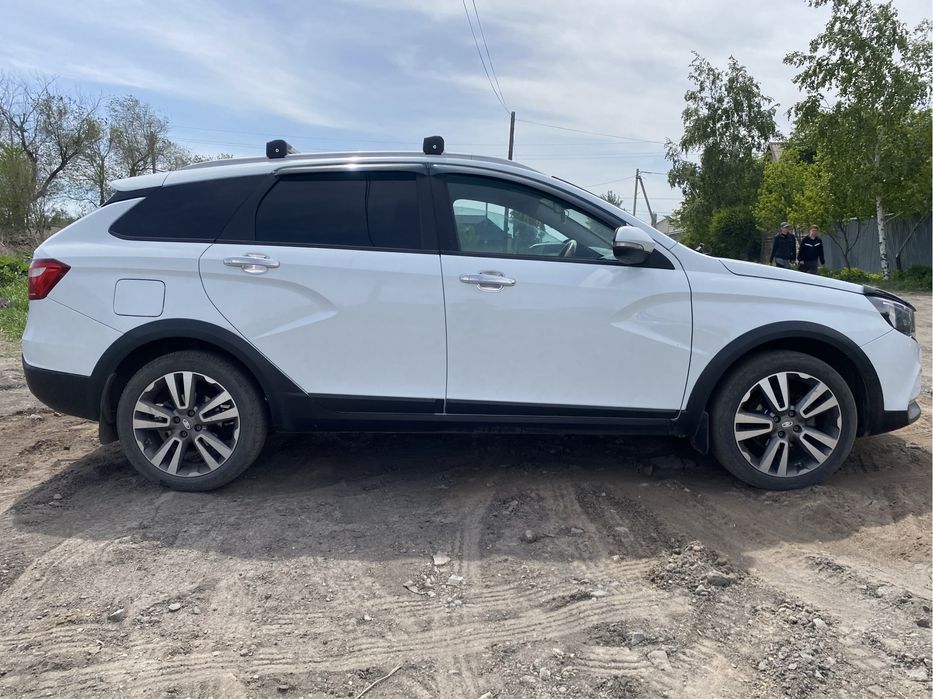 Lada vesta sw cross