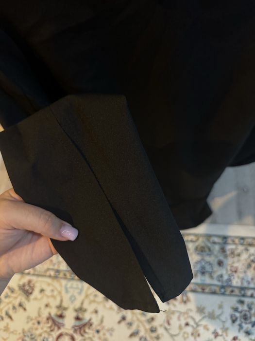 Продам все  платье