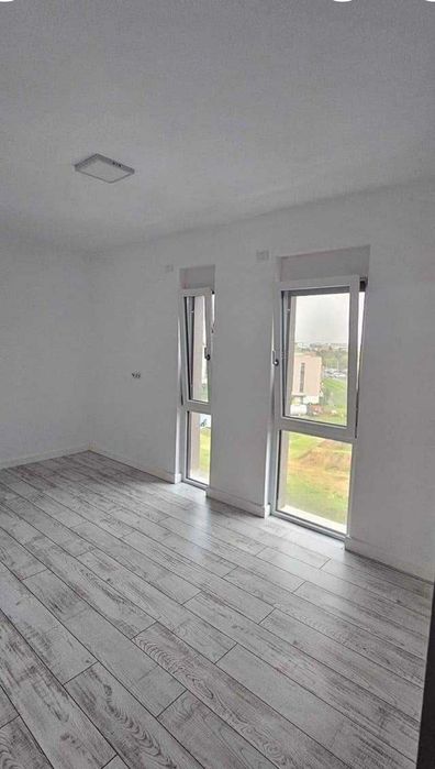 Apartament luminos 3 camere + terasă 60 mp, West Residence