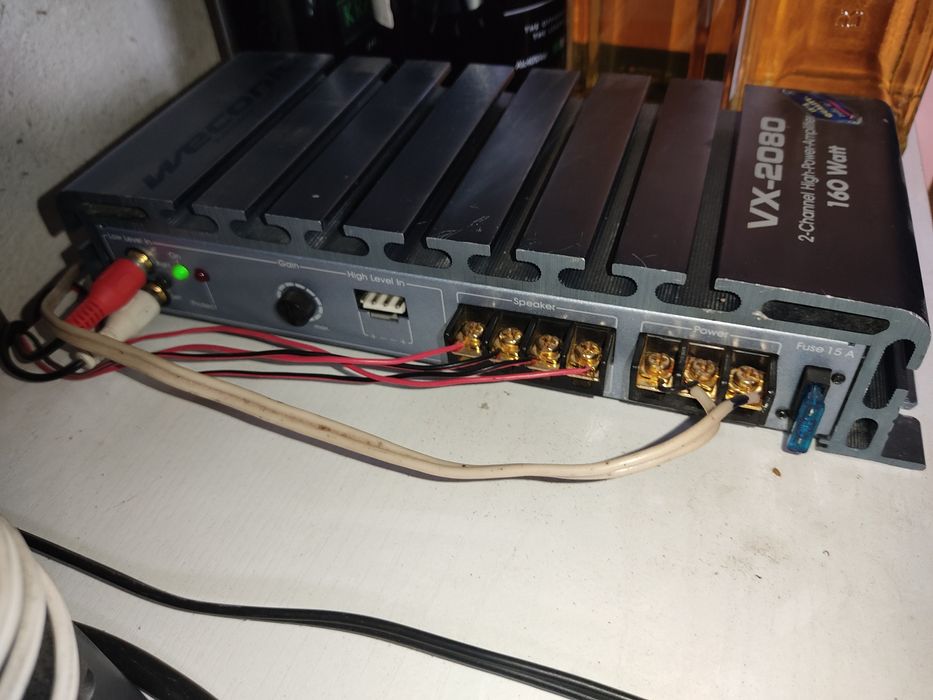 Авто усилвател Weconic VX-2080