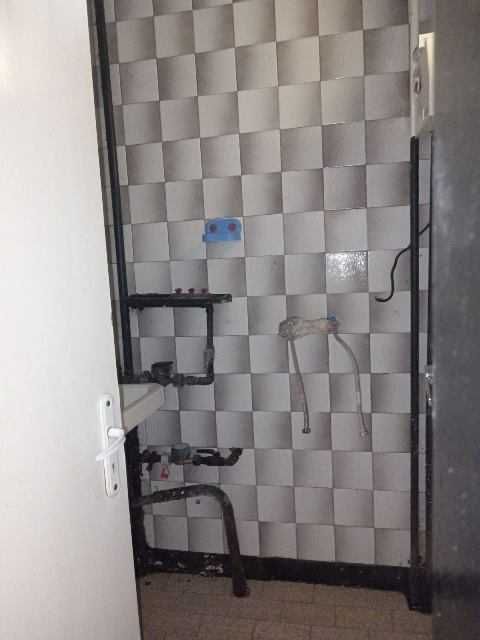 Продава се Двустаен апартамент в Търговище, Център - 67 кв.м за 1179 €/кв.м - Снимка #3