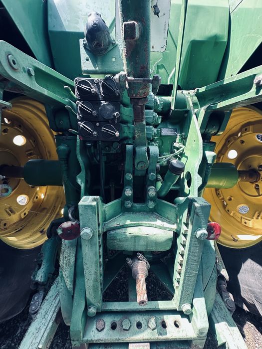 John Deere 8200, 200 cp