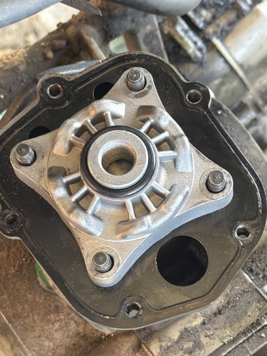 Vând sau schimb cross aprilia rx 80