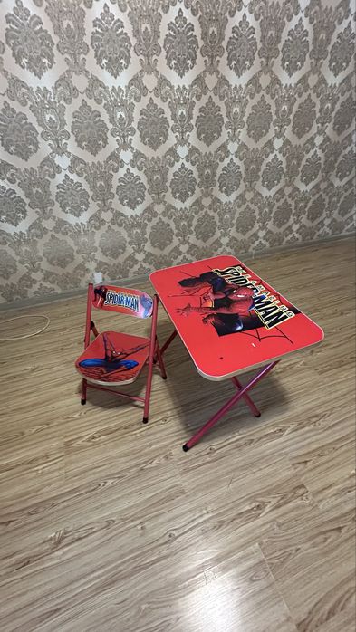 Продам детский стол с стулчиком