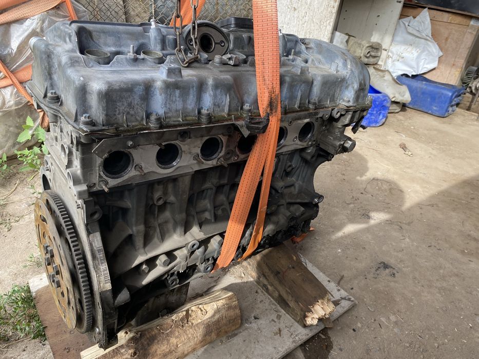 Продам матор каробка на бмв н52 2.5