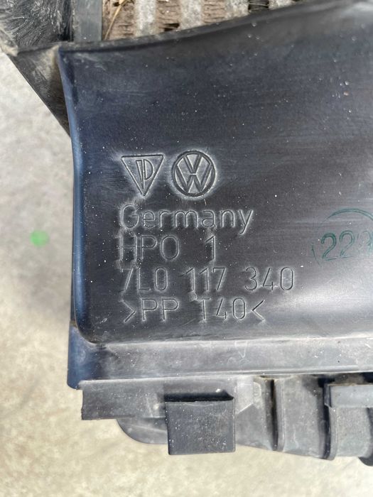 Intercooler dreapta + deflector  Vw Touareg 7P/Cayenne cod 7L6145804A