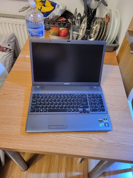 Laptop sony vaio  i7.  schimb