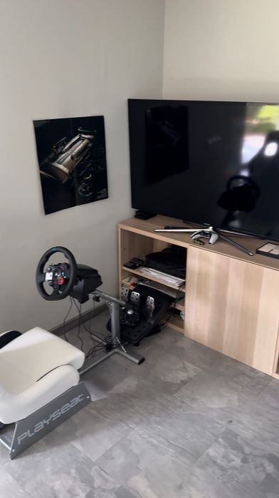 PS5 FULL SET - Playseat + Logitech G29 + TV + Gran Turismo