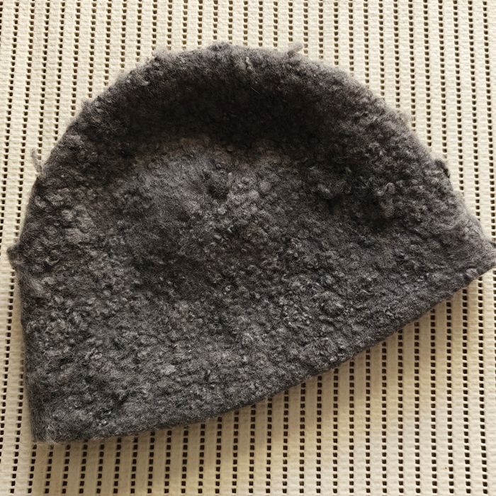 Шапочки из войлока