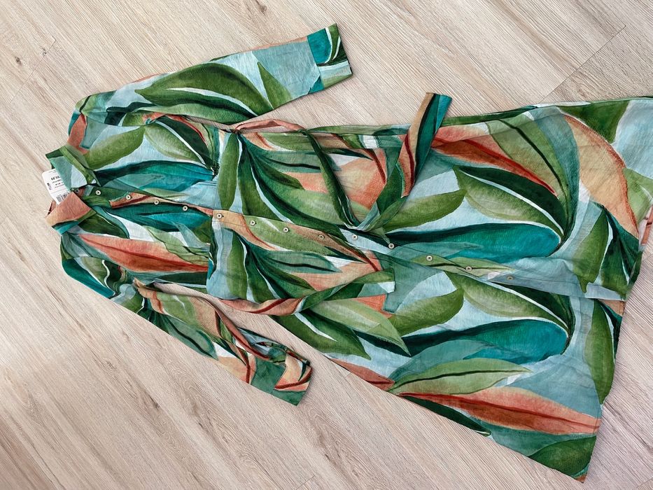 Новое платье размер S