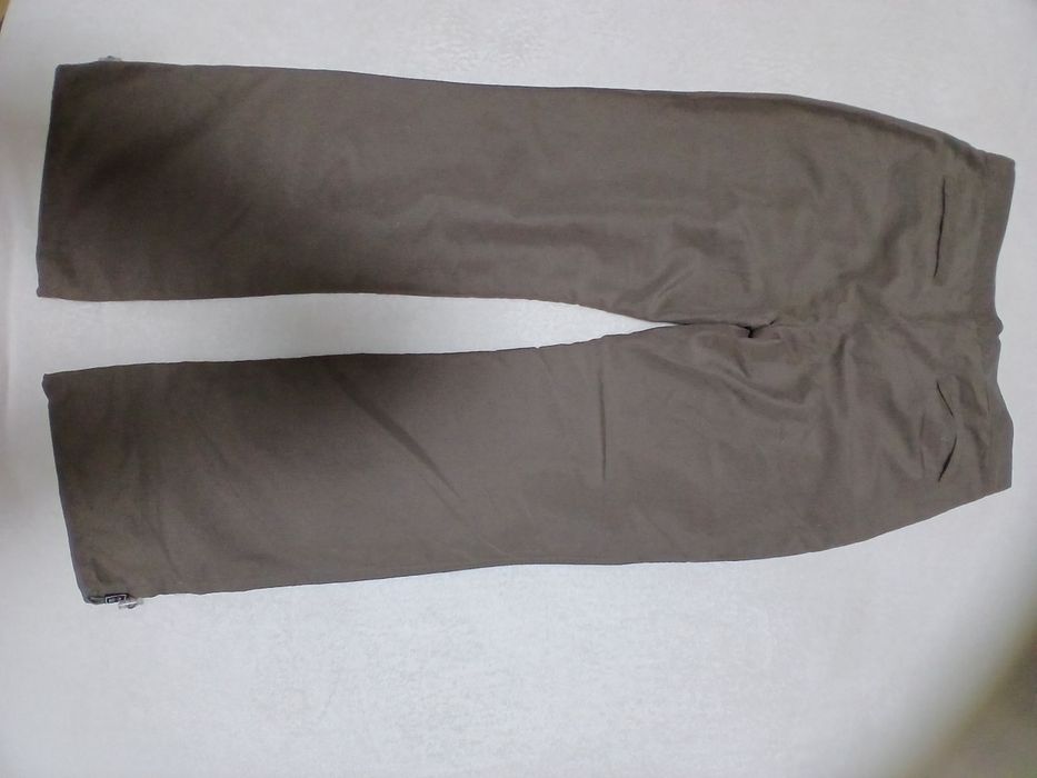Vând pantaloni ptr.băiat