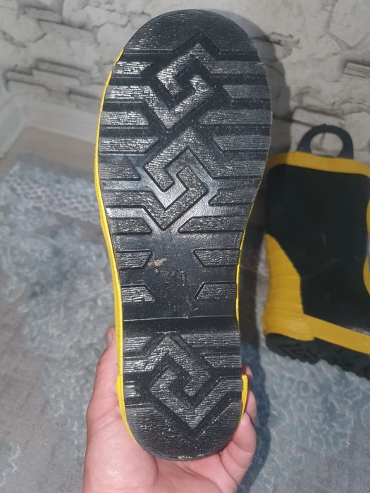 Продам спец. сапоги