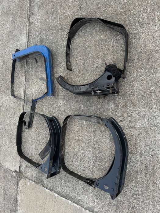 Стойки за резервоар за гориво на камион