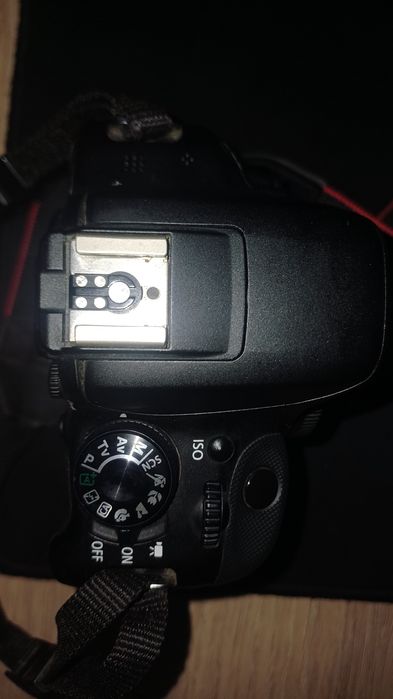 Canon EOS 100D Body + Accesorii