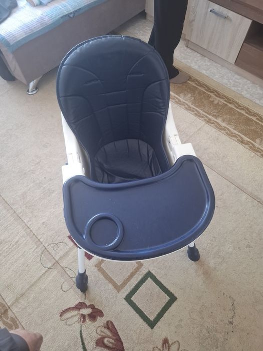 Детскаие    стол