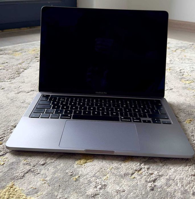 MacBook m1 pro 13-inch